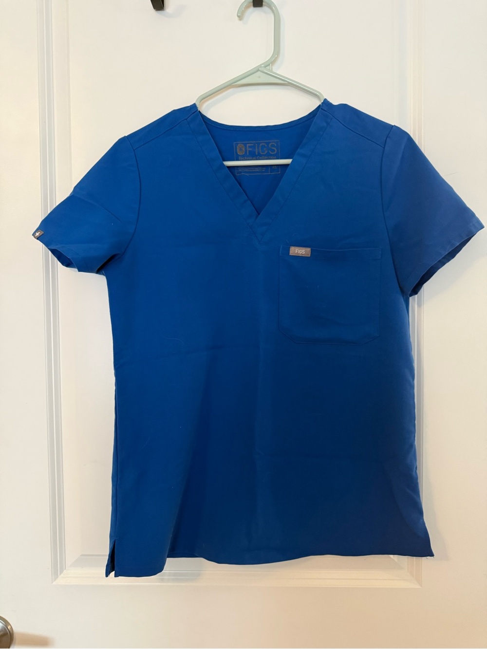FIGS Catarina Scrub Top
